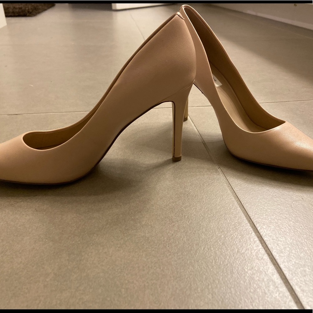 Amazing pink stilettos from Saks